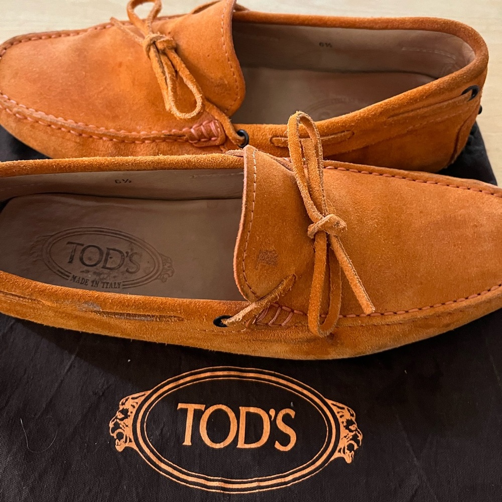 *Mens Tods Suede Drivers Orange 6.5/7.5 US*